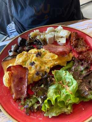 Loft - Brunch & Cocktails