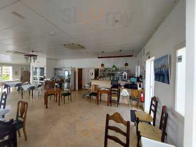 Restaurant Ao Mar And Bar Cloque