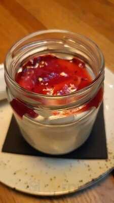 Dans Finger Food And Drinks