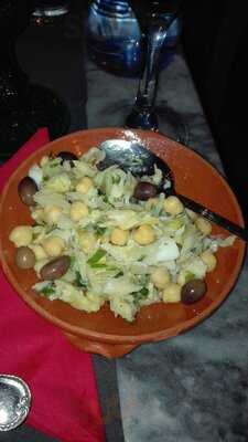 11 Tapas - Restaurante & Cocktail , Wine Bar