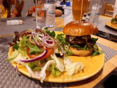 Lorde - Hamburgueres E Saladas