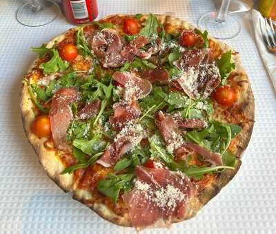 Pizzaghetti Restaurant & Bar