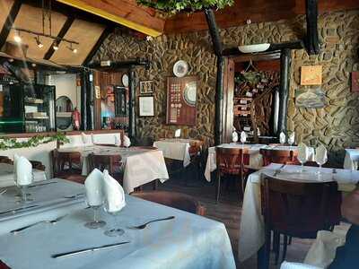 Pizzaghetti Restaurant & Bar