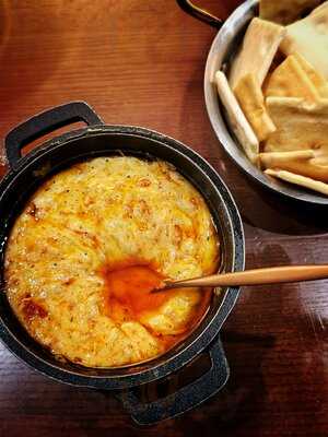 Bartolomeu Bistro & Wine