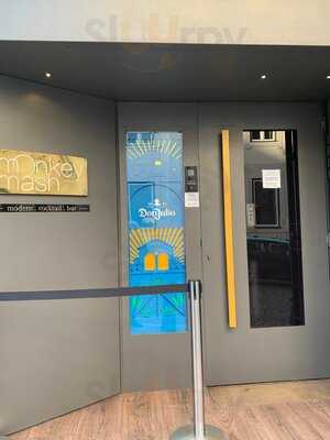 Red Frog Speakeasy Bar