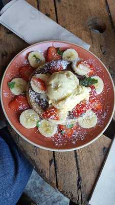 The Flaviis Brunch & Restaurant