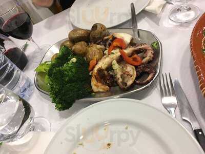 Adega Dos Arcos - Cova Funda