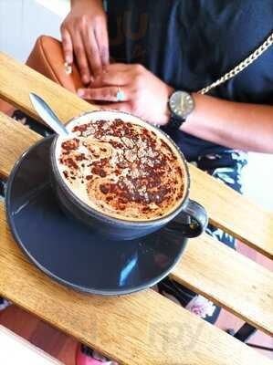 A Loja Dos Pasteis De Chaves