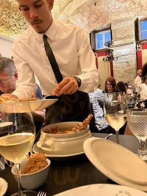 Casa De Linhares - Fado