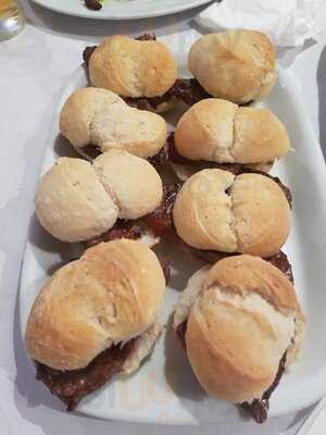 Churrasqueira Central Das Antas