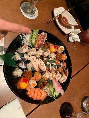 Unique Sushi Lab Delivery