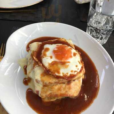 Restaurante & Bar Twins 19-74