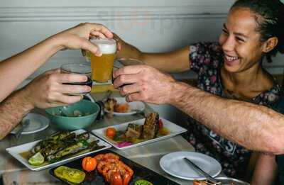 Taberna Da Rua Das Flores