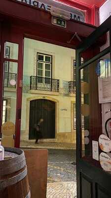 Taberna Da Rua Das Flores