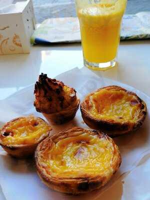 Oporto Bakery