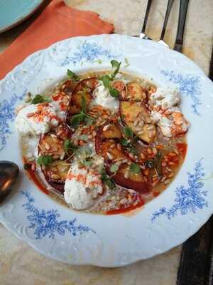 The Decadente Restaurante & Bar