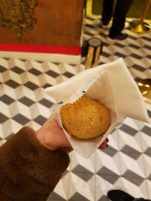 Casa Portuguesa Do Pastel De Bacalhau - R. Augusta