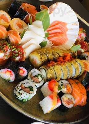 Kanpai Fusion Sushi
