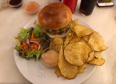 Bb&l Burger Beef & Lobster