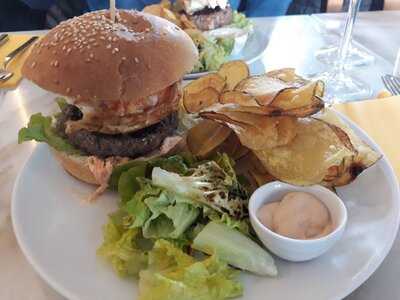 Bb&l Burger Beef & Lobster