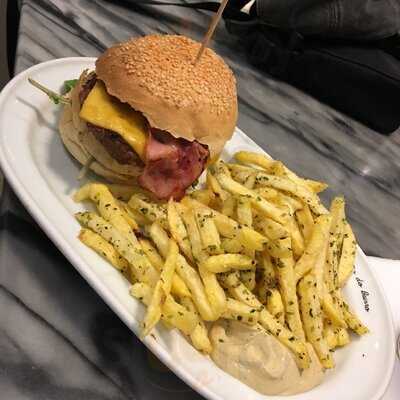 Hamburgueria Do Bairro - Principe Real