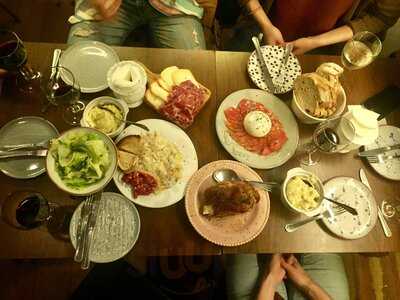 Casa Da Praia Tapas Bar & Wine Bar