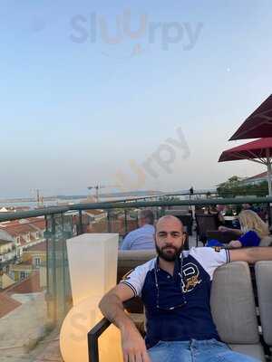 Entretanto Rooftop Bar