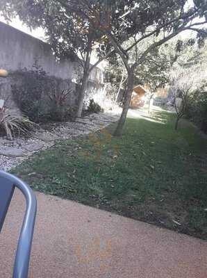 Dona Fucas - Craft Goods & Garden Café