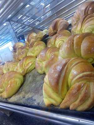 Rainha Do Pão Quente