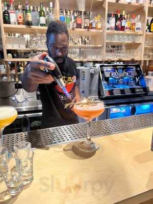 Ajitama Ramen Bistro