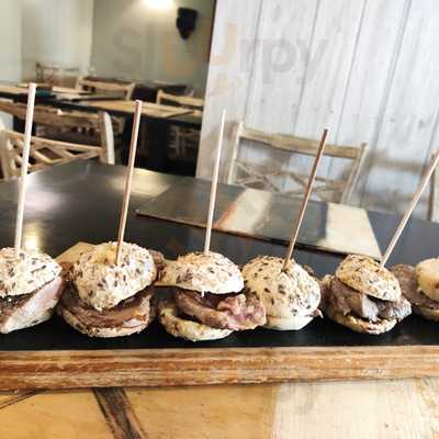 Gorki Tapas Nas Flores