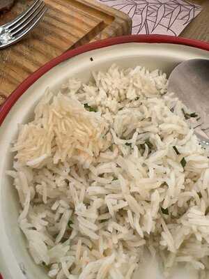 C.o.w Beef & Cocktails