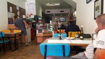 Cafe Snack Bar Garcon