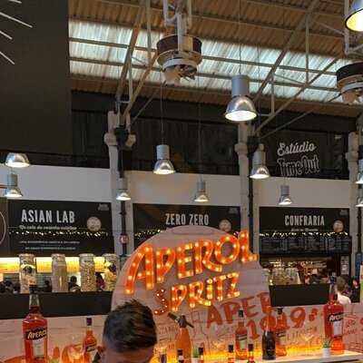 Henrique Sá Pessoa Food Corner