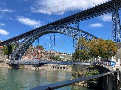 Dovrum Winebar Kitchen