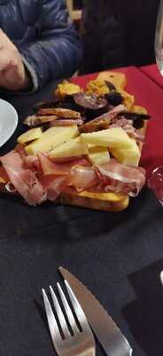 Taberna O Ninho Do Papagaio