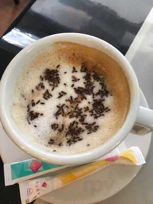 Há Café No Alfarrabista