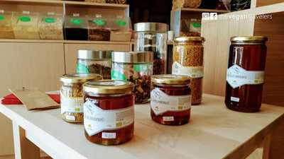 Raw - Comida & Granel