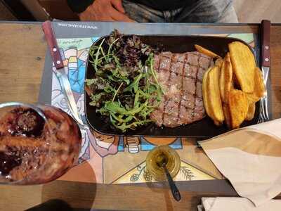 Santo Graal Burger & Grill