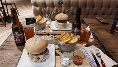 Santo Graal Burger & Grill