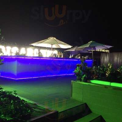 Level Eight Roof Top Bar & Lounge