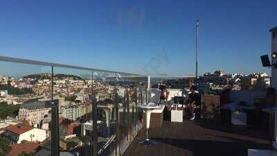 Level Eight Roof Top Bar & Lounge