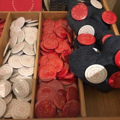 Corações Com Coroa Café