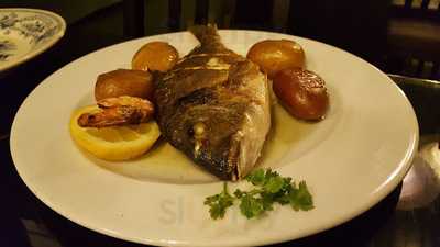 2 À Esquina Iguarias & Petiscos