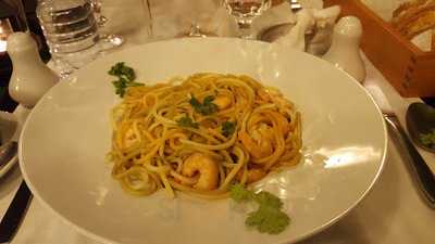 2 À Esquina Iguarias & Petiscos