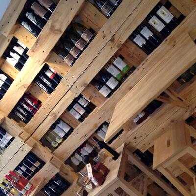 Ingrediente Wines & Fine Food