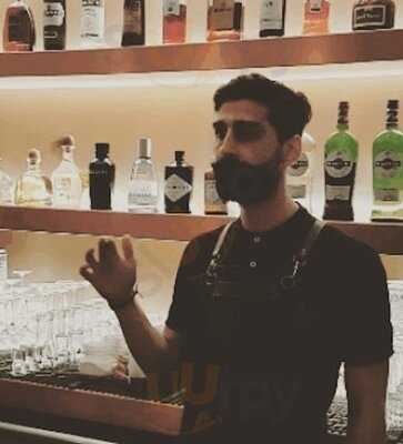 86 Eighty Six Cocktail Bar