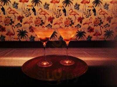 Bar Flamingo