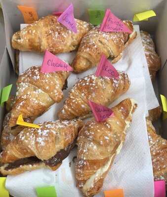 Croissants & More