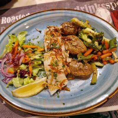 M & M Bar And Resturant